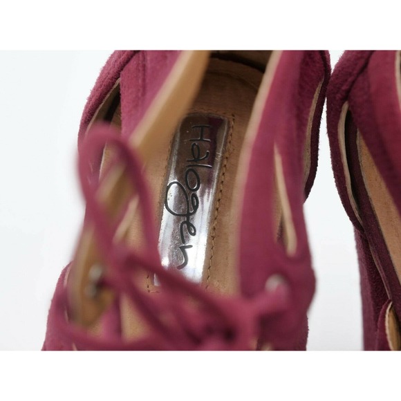 Halogen Sandals Womens 10 Red Faux Suede Strappy Lace Up Closed Toe Back Zip - Picture 9 of 11